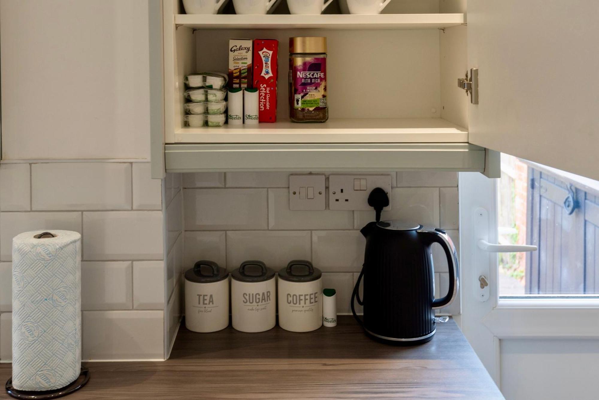 Double Room In Refurbished 5 Bed Home With Wifi And Tv BW Room 4 Solihull Extérieur photo