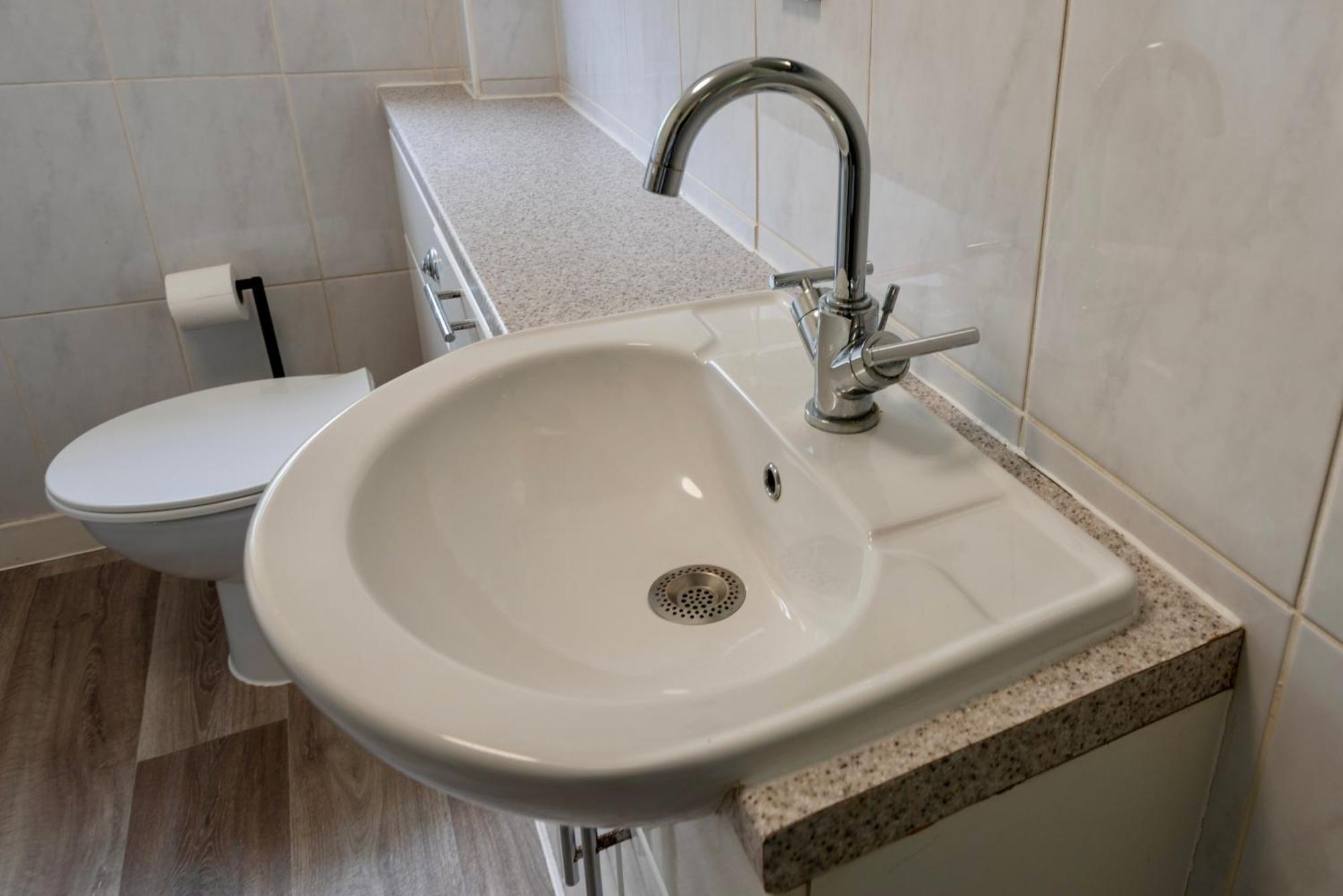 Double Room In Refurbished 5 Bed Home With Wifi And Tv BW Room 4 Solihull Extérieur photo